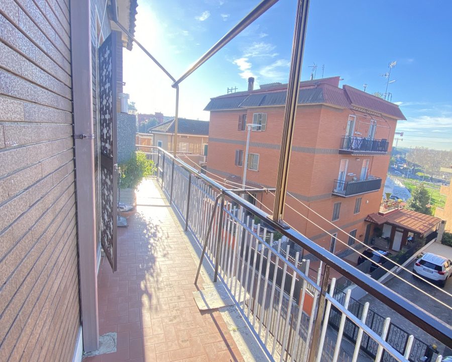 Via Casetta Mattei Roma - Bravetta Appartamento in Vendita balcone