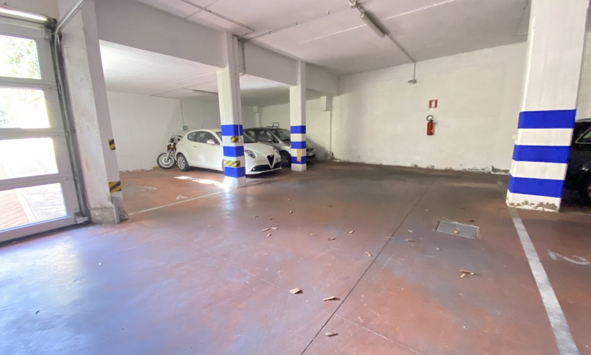 garage (2)