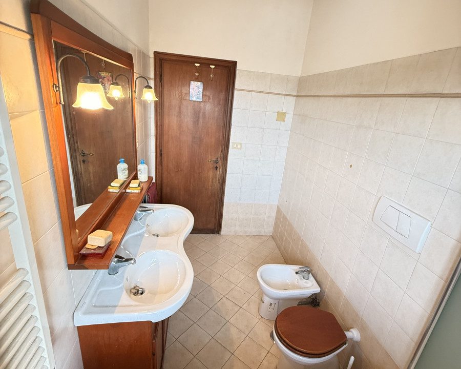 Trilocale in Vendita in Via Trionfale 11300 bagno3