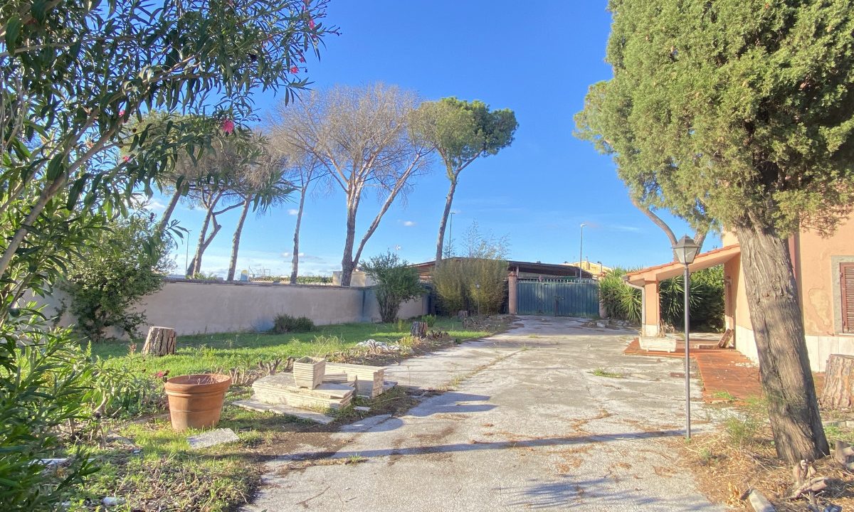 Casale in vendita in Via di Vigna Girelli - Roma