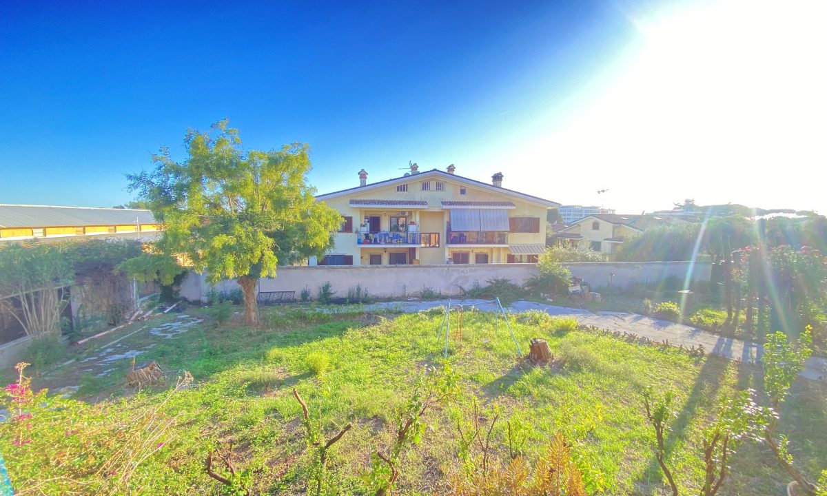 Casale in vendita in Via di Vigna Girelli - Roma