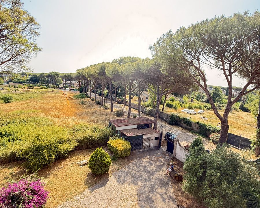 Casale con parco privato nella Residenza Aurelia – Castel di Guido (Roma)