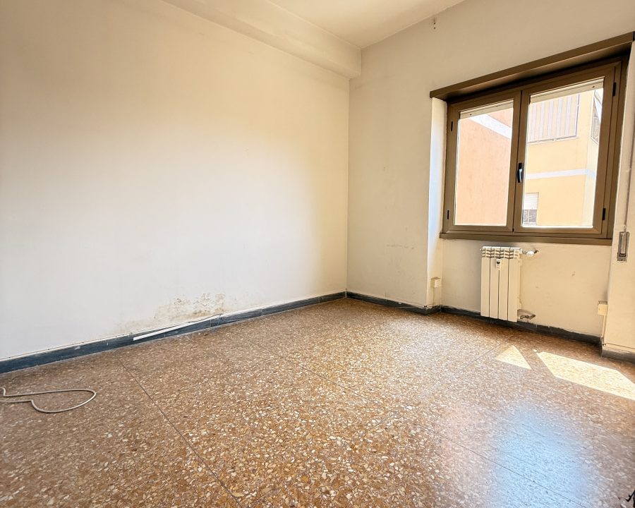 LUMINOSO TRILOCALE CON BALCONE – BRAVETTA, ROMA