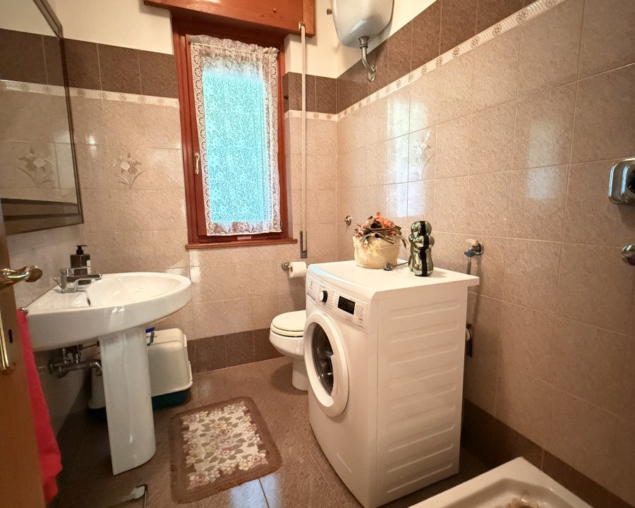 Villa Bifamiliare con Giardino e Box Auto - Bravetta | Roma