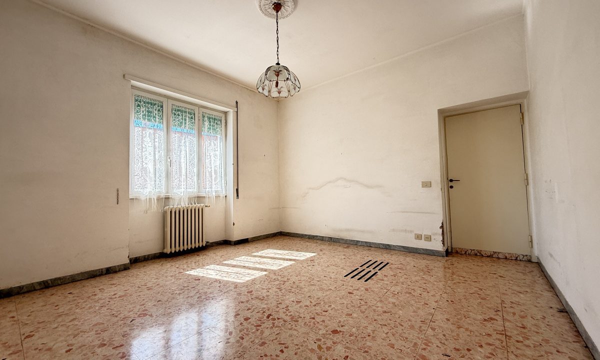 Villino cielo-terra con giardino e lastrico solare – Casetta Mattei