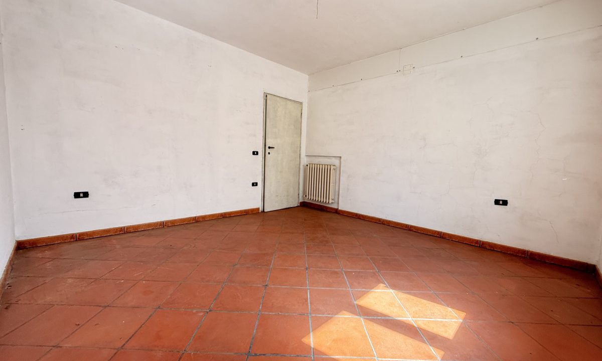 Villino cielo-terra con giardino e lastrico solare – Casetta Mattei