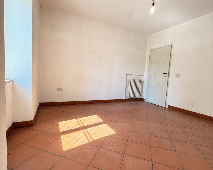 Villino cielo-terra con giardino e lastrico solare – Casetta Mattei