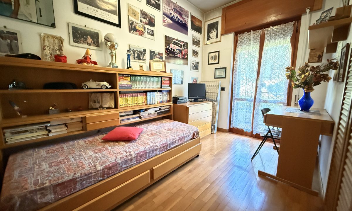 Villa Bifamiliare con Giardino e Box Auto - Bravetta | Roma
