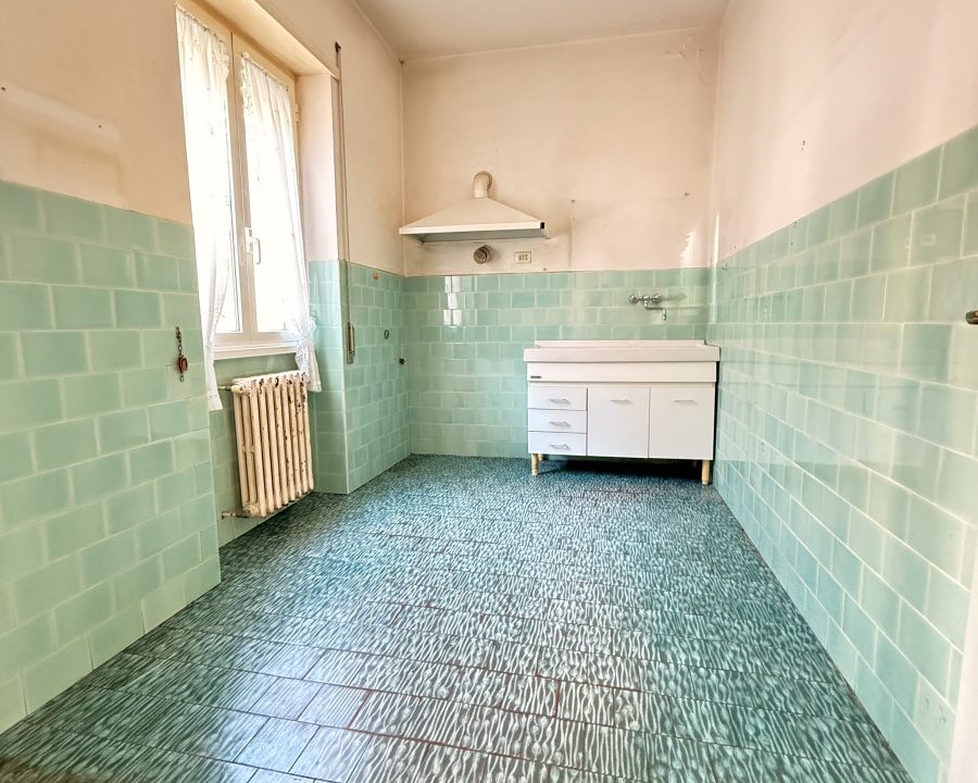 Villino cielo-terra con giardino e lastrico solare – Casetta Mattei