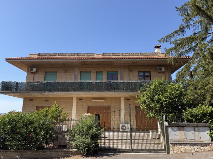 Fabbricato Unifamiliare Valle Muricana, Roma