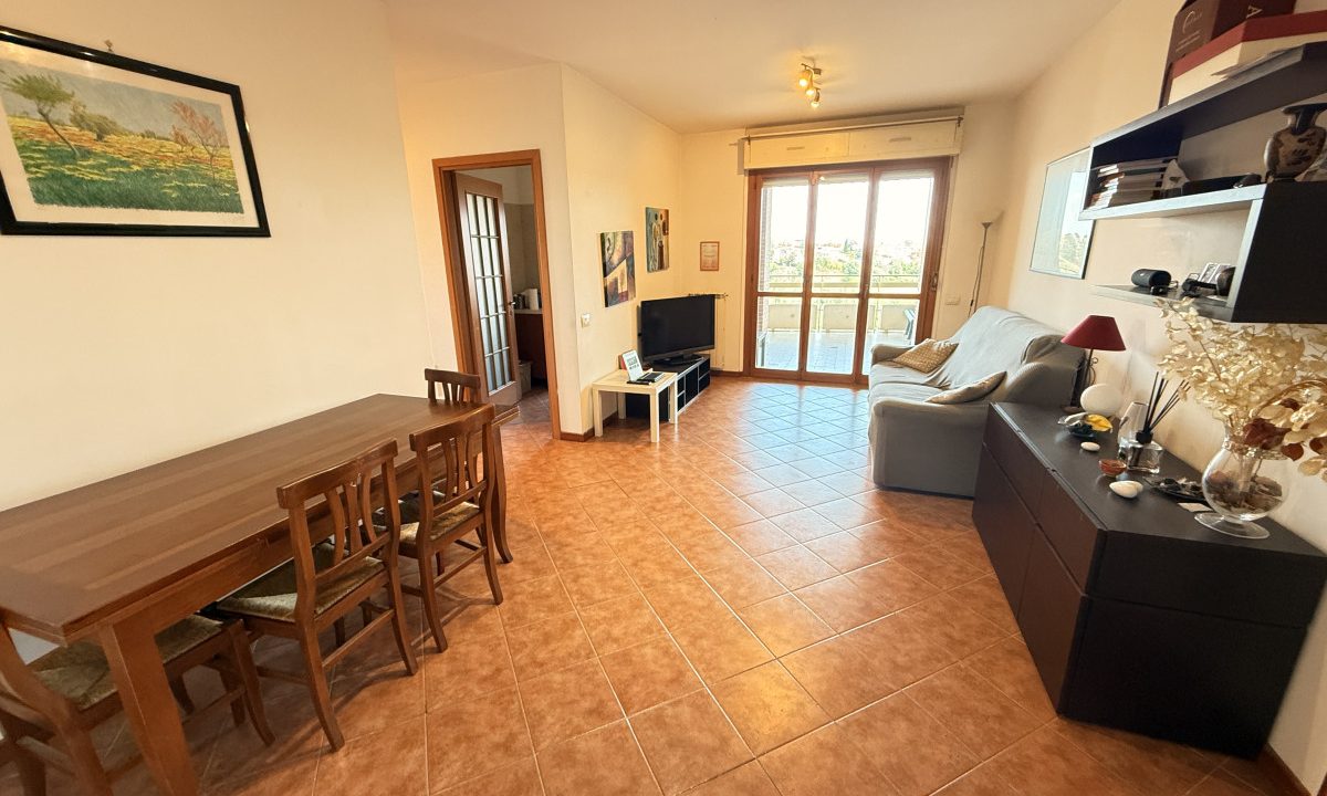 Ponte Galeria – Via di Monte Stallonara | Trilocale con box, posto auto e cantina | Classe B |