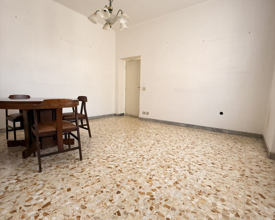 Villino cielo-terra con giardino e lastrico solare – Casetta Mattei