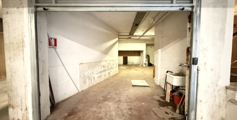 LOCALE DI 100 MQ C/6 - AUTORIMESSA