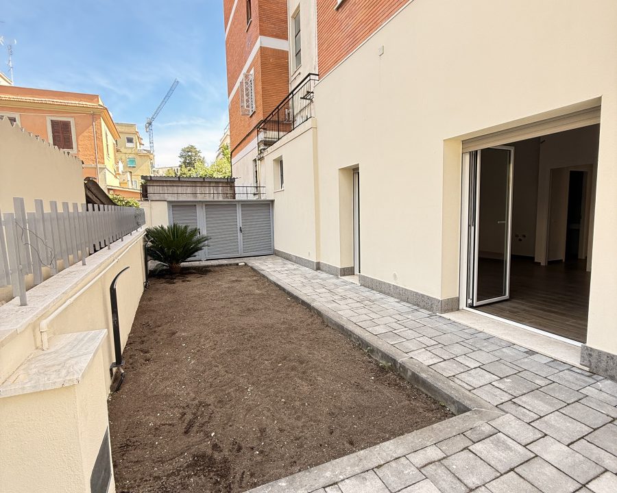 Trilocale in Via del Fontanile Arenato in Classe A4