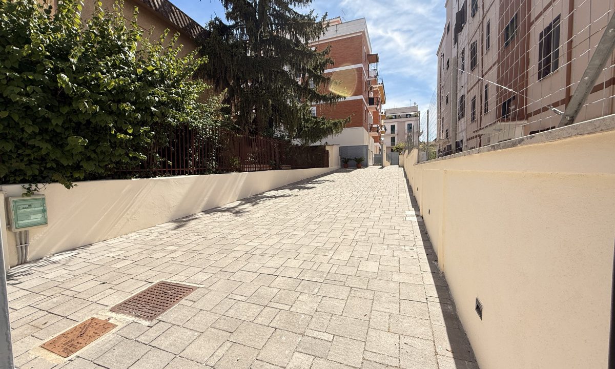 Trilocale in Via del Fontanile Arenato in Classe A4