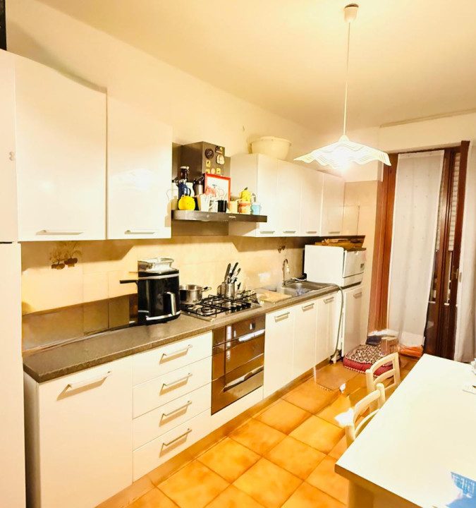 Ampio Bilocale in Vendita in Via Arnaldo Foschini - Roma