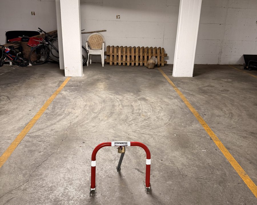 Ampio Bilocale in Vendita in Via Arnaldo Foschini - Roma