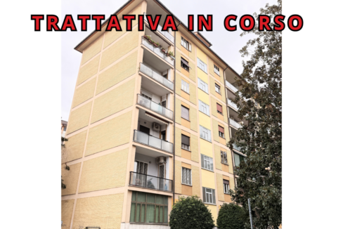 TRILOCALE IN VENDITA – VIA GIGI PEA CON CANTINA