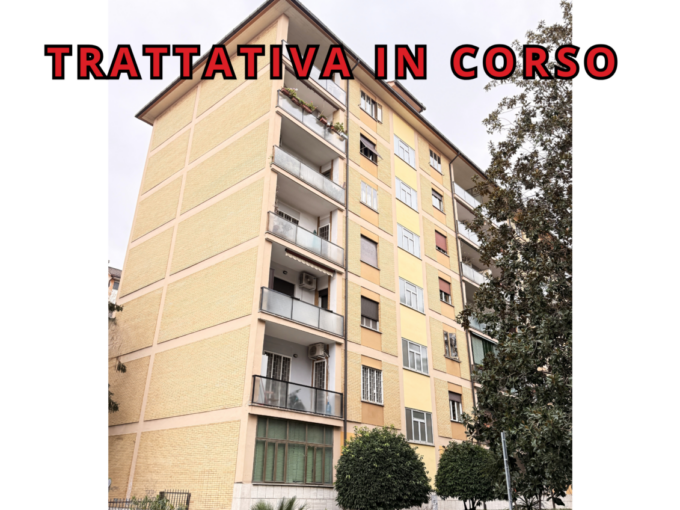 TRILOCALE IN VENDITA – VIA GIGI PEA CON CANTINA