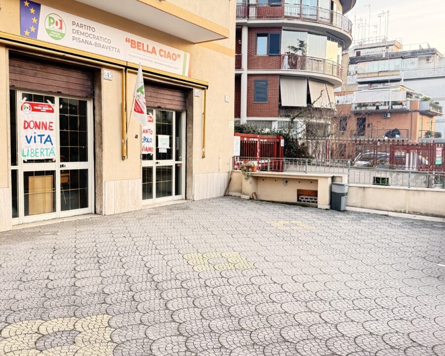 Via della Pisana – Locale Commerciale in Vendita