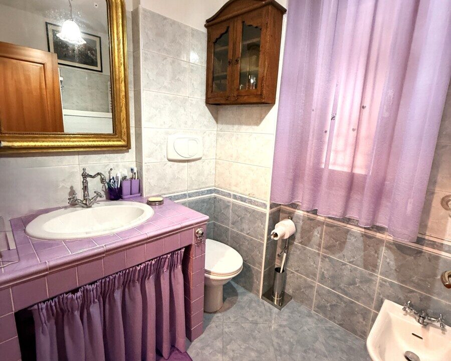 Splendido appartamento in Vendita - Via Roberto Ago con Giardino