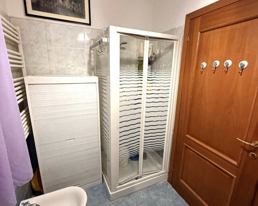 Splendido appartamento in Vendita - Via Roberto Ago con Giardino