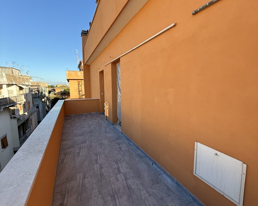 ATTICO PANORAMICO CON AMPIO TERRAZZO – Via Cardinal D’Avanzo 5