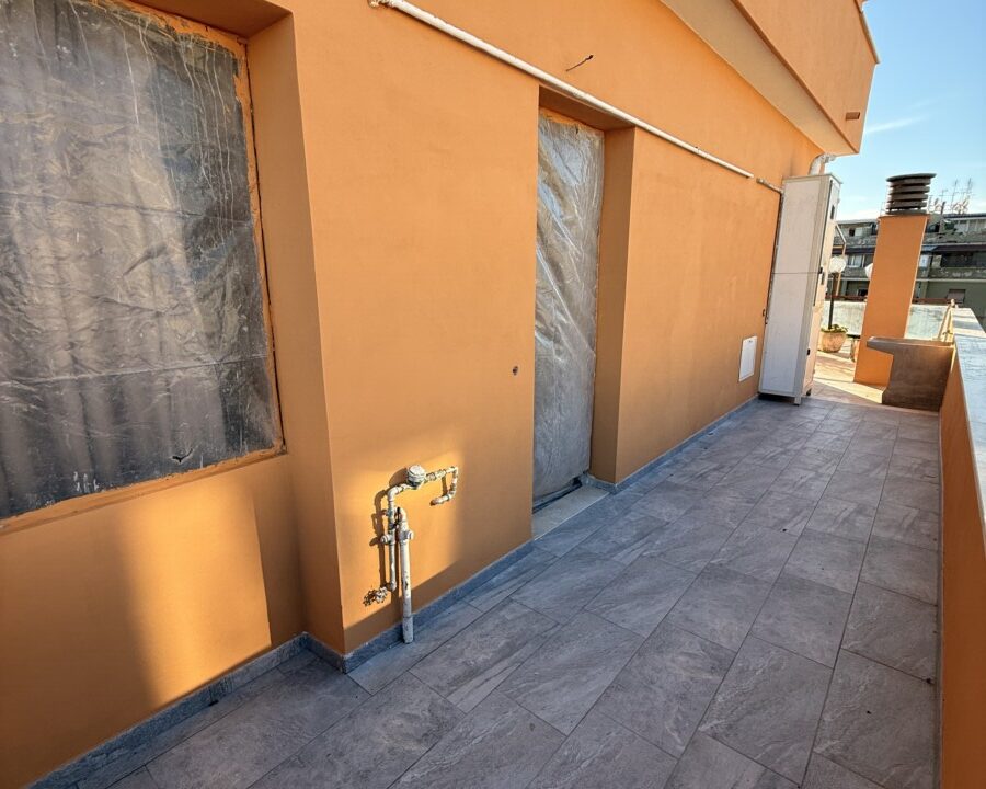 ATTICO PANORAMICO CON AMPIO TERRAZZO – Via Cardinal D’Avanzo 5