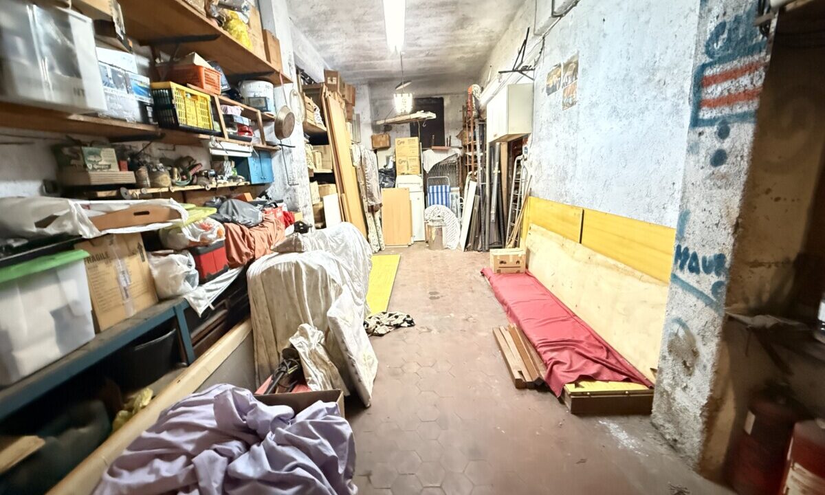 Via delle Vigne – Box auto in vendita