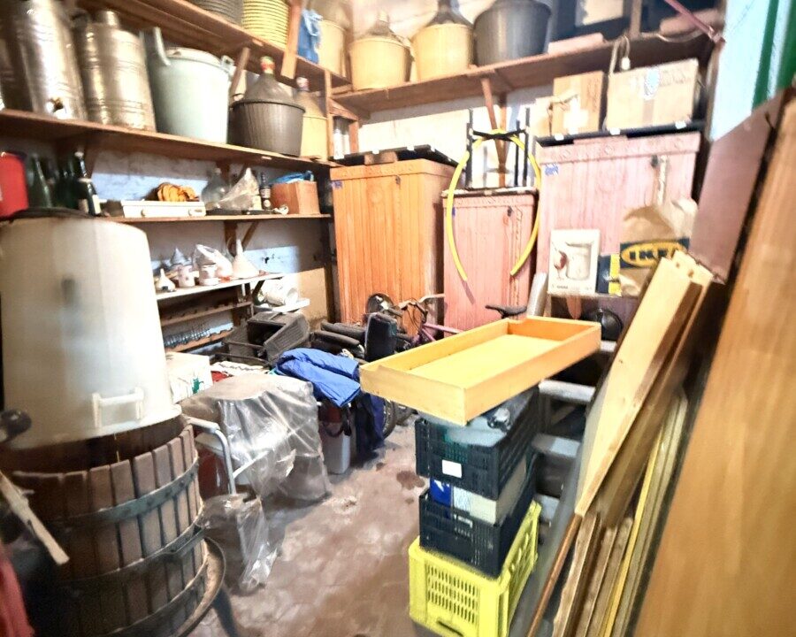 Via delle Vigne – Box auto in vendita