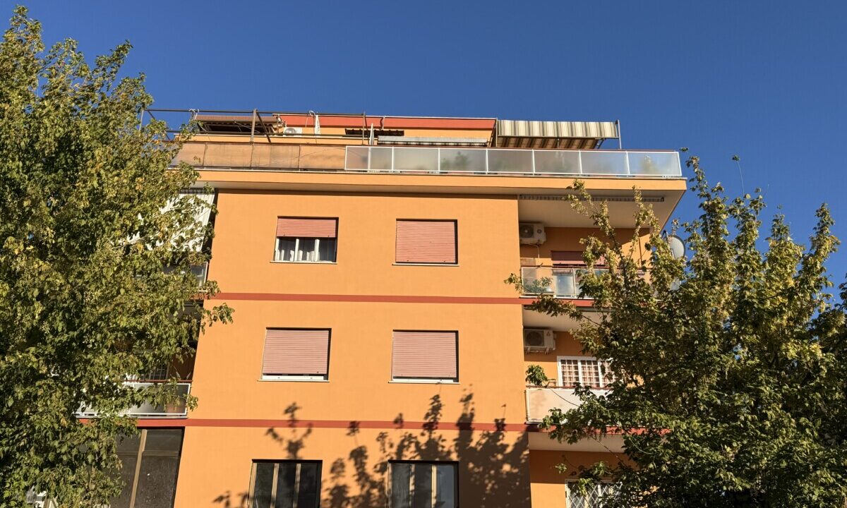 ATTICO PANORAMICO CON AMPIO TERRAZZO – Via Cardinal D’Avanzo 5