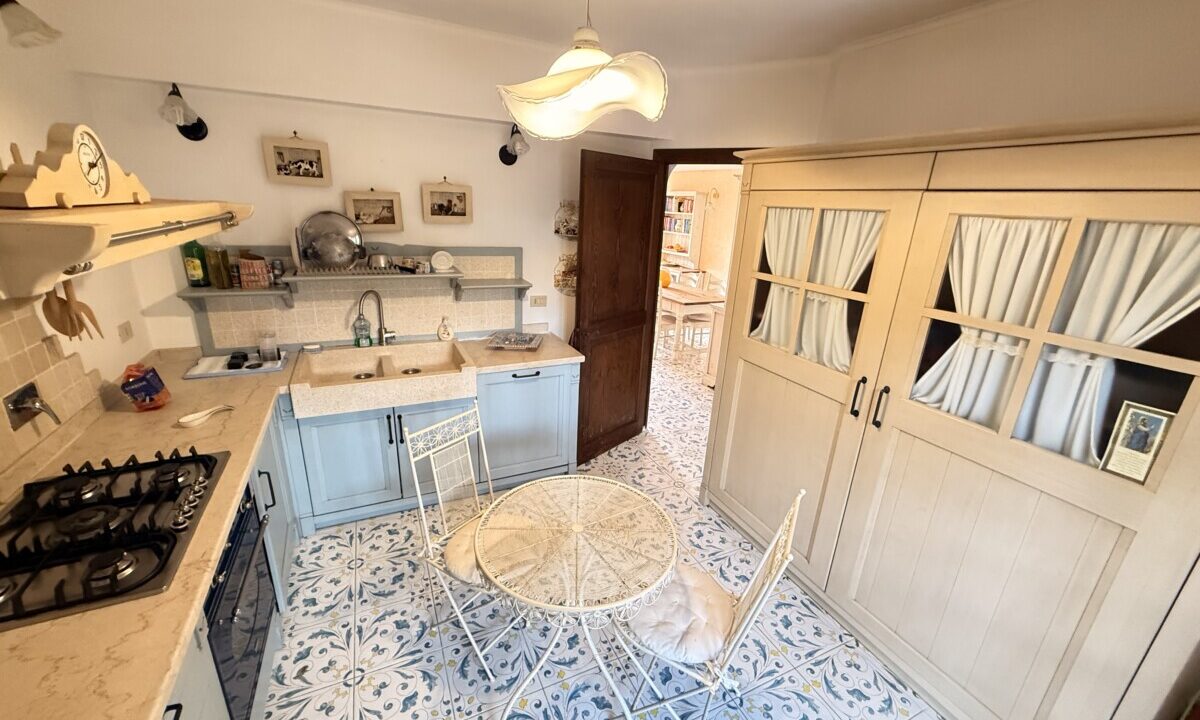 Villino a Schiera con vista mare – Riva dei Greci, Salto di Fondi