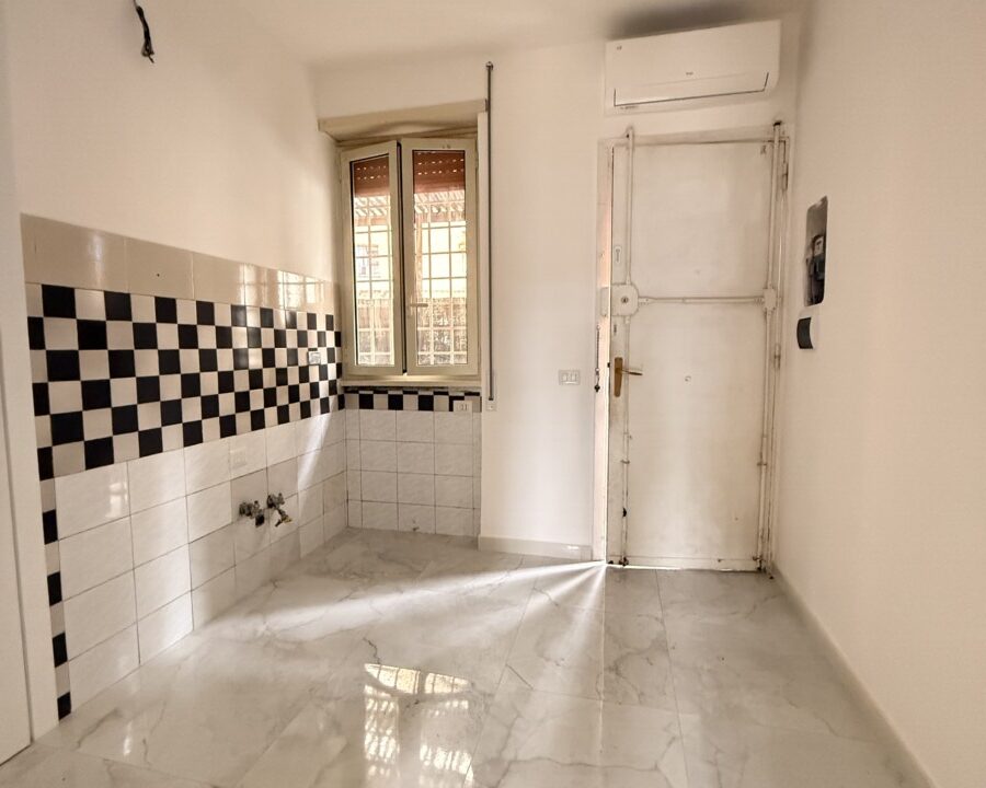 Monolocale in Vendita – Via Torrita di Siena, Zona Portuense/Trullo, Roma