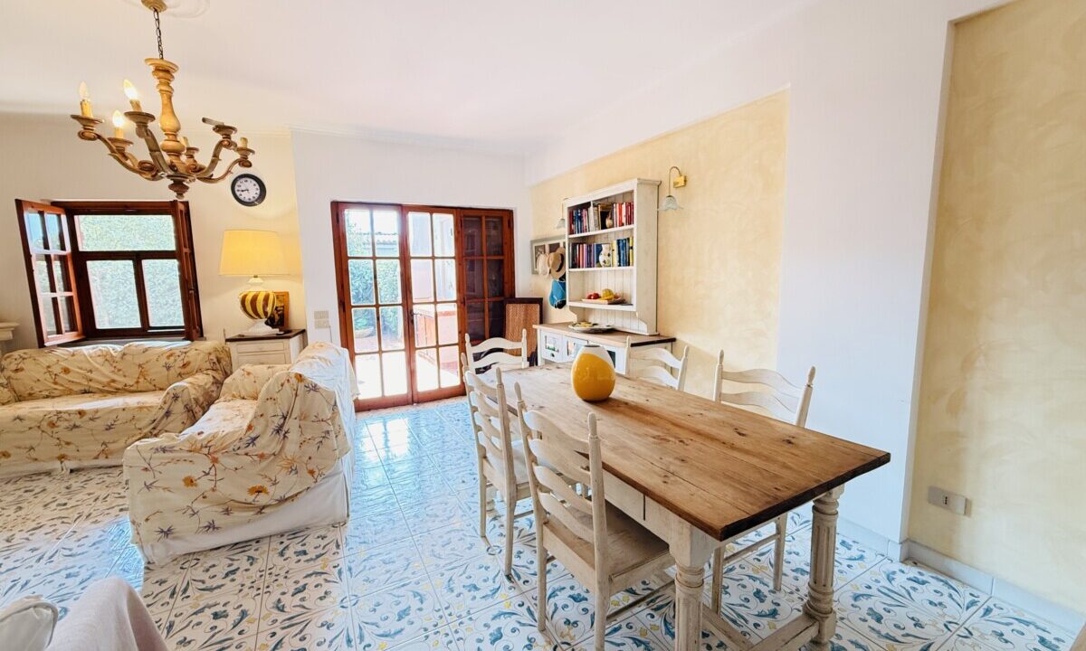 Villino a Schiera con vista mare – Riva dei Greci, Salto di Fondi