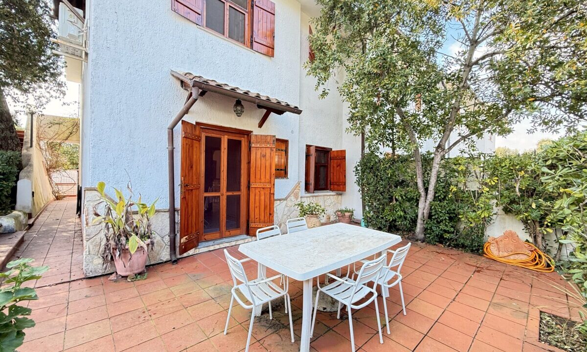 Villino a Schiera con vista mare – Riva dei Greci, Salto di Fondi