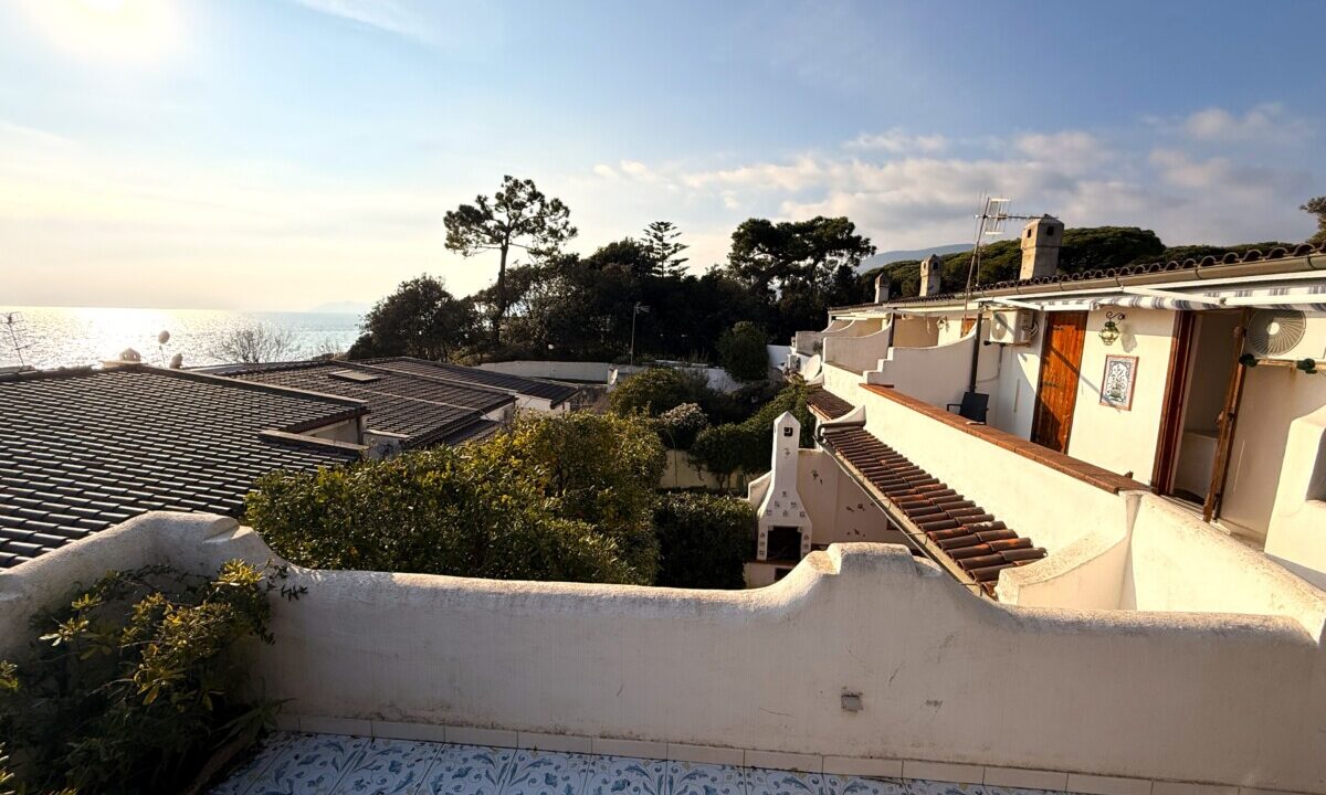 Villino a Schiera con vista mare – Riva dei Greci, Salto di Fondi