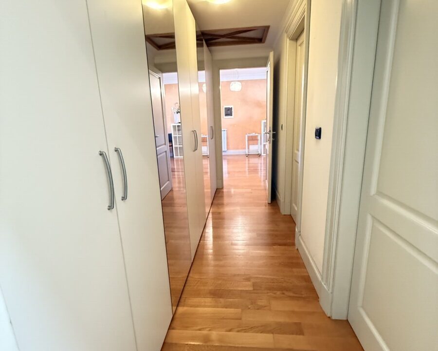 Appartamento in comprensorio con piscina Via dei Gonzaga 114