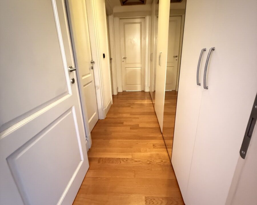 Appartamento in comprensorio con piscina Via dei Gonzaga 114