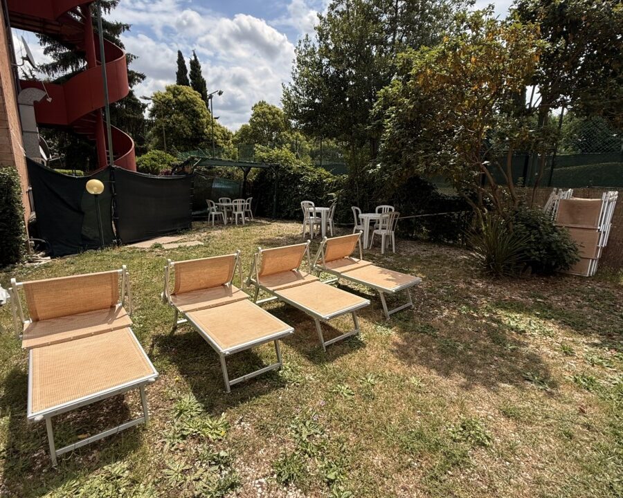 Bilocale Panoramico in Residence Esclusivo con Piscina – Aurelia Antica