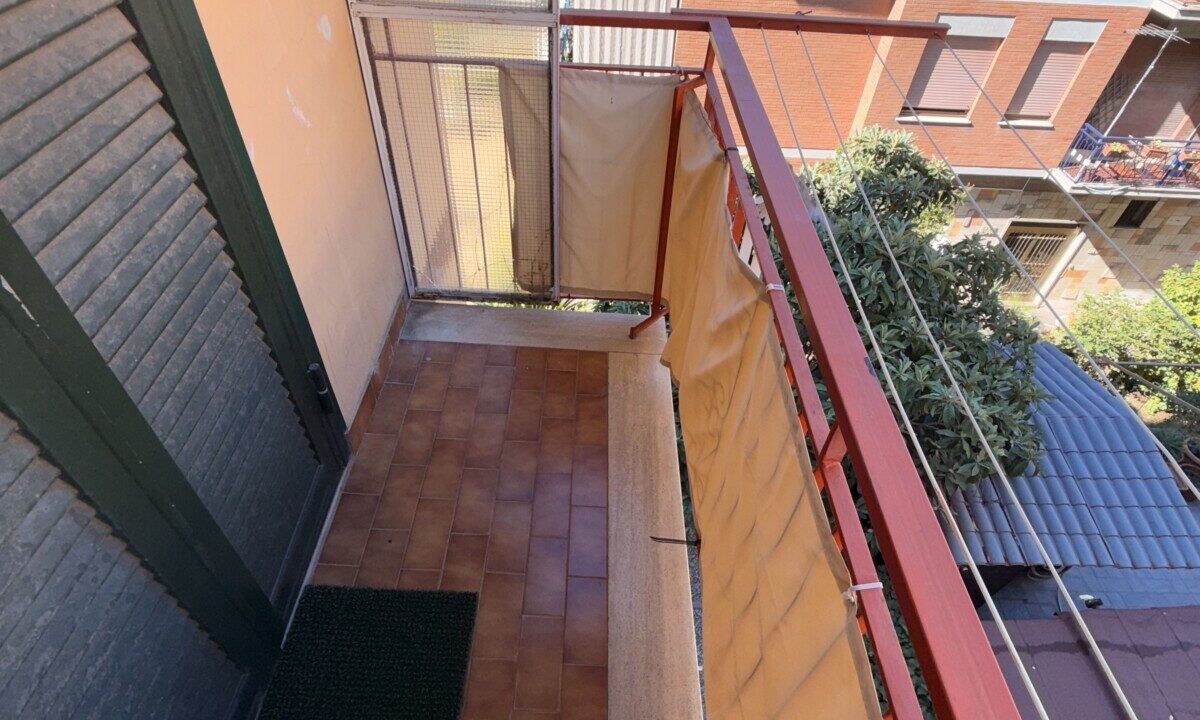 Bilocale Ristrutturato in Vendita Via Attaliana Roma